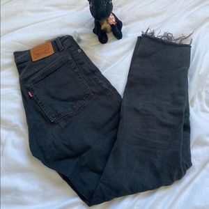 Black washed Levi’s